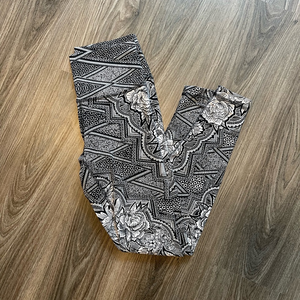 Lululemon printed leggings